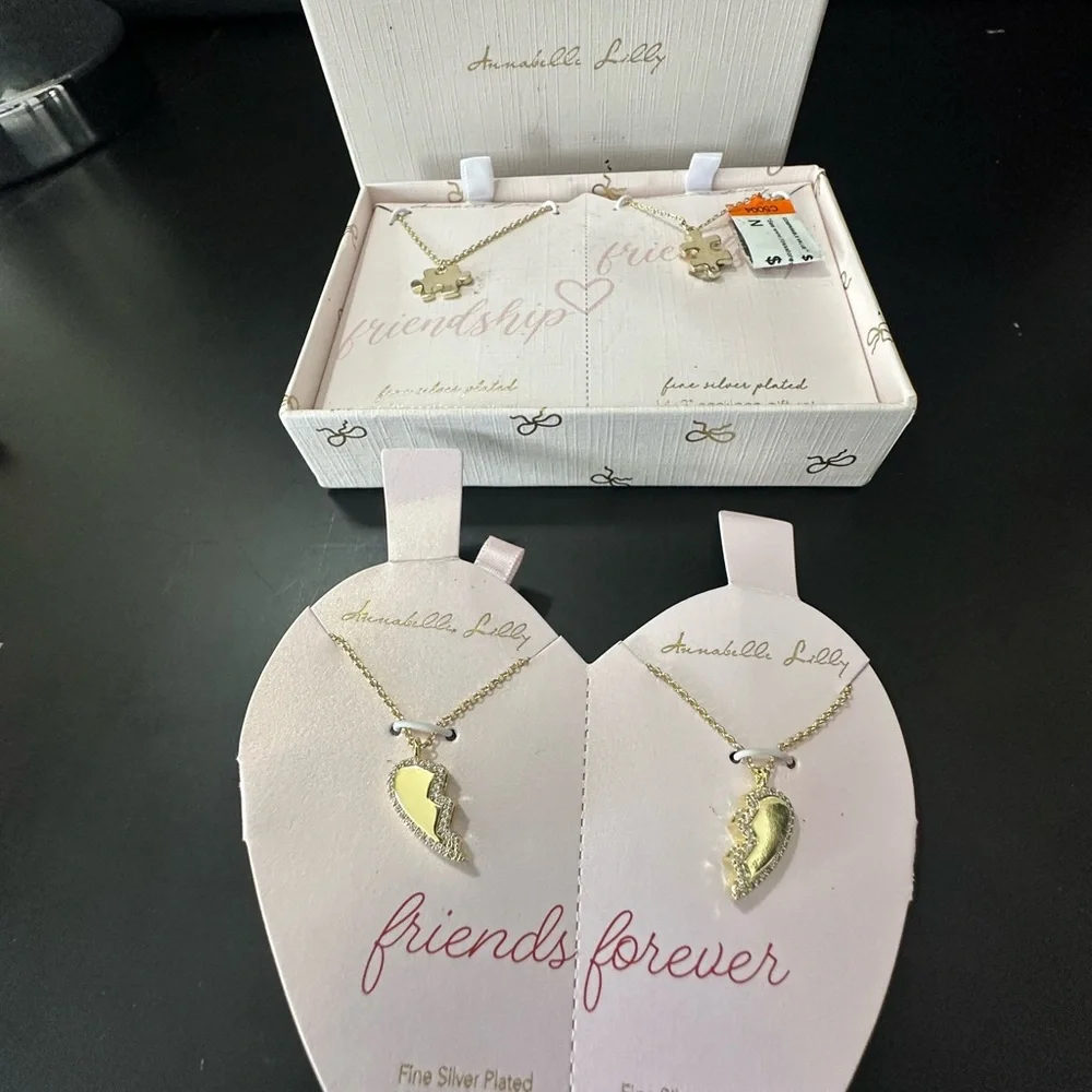 🆕Bundle of 2 Sets Annabelle Lilly Friendship Necklaces